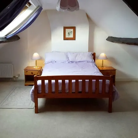 度假居 Lupine 惠特比